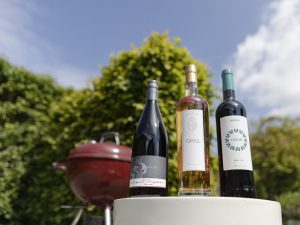 BBQ en passende wijnen. Er is vaak meer mogelijk dan je denkt. Welke wijn schenk jij straks op een mooie zomerse dag of bij de bbq. Selecteer jouw favoriet tijdens de proeverij